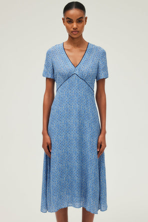 LONG FITTED FLORAL DRESS - PHILIPPA