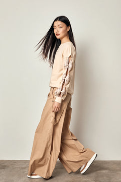 BLOUSE WITH BOWS ON THE SLEEVES