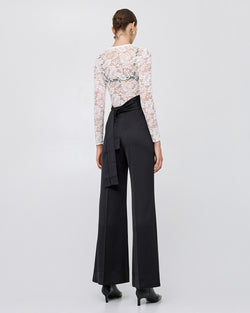 FLARE PANTS WITH A BELT