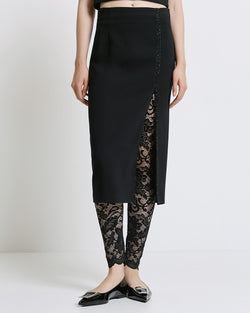 MIDI SKIRT WITH A SLIT AND EMBROIDERIES