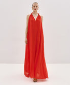 FLOWY DRESS WITH A JEWEL DETAIL