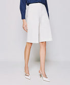 HIGH-WAISTED BERMUDA-SHORTS