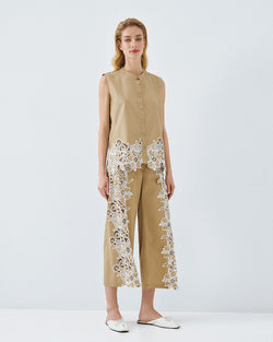 ACCESS FASHION SLEEVELESS SHIRT WITH EMBROIDERY