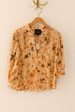 ACCESS FASHION BLOUSE