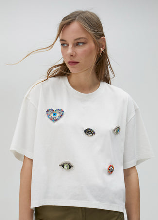 T-SHIRT WITH RHINESTONE DETAIL