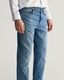 SLIM FIT JEANS
